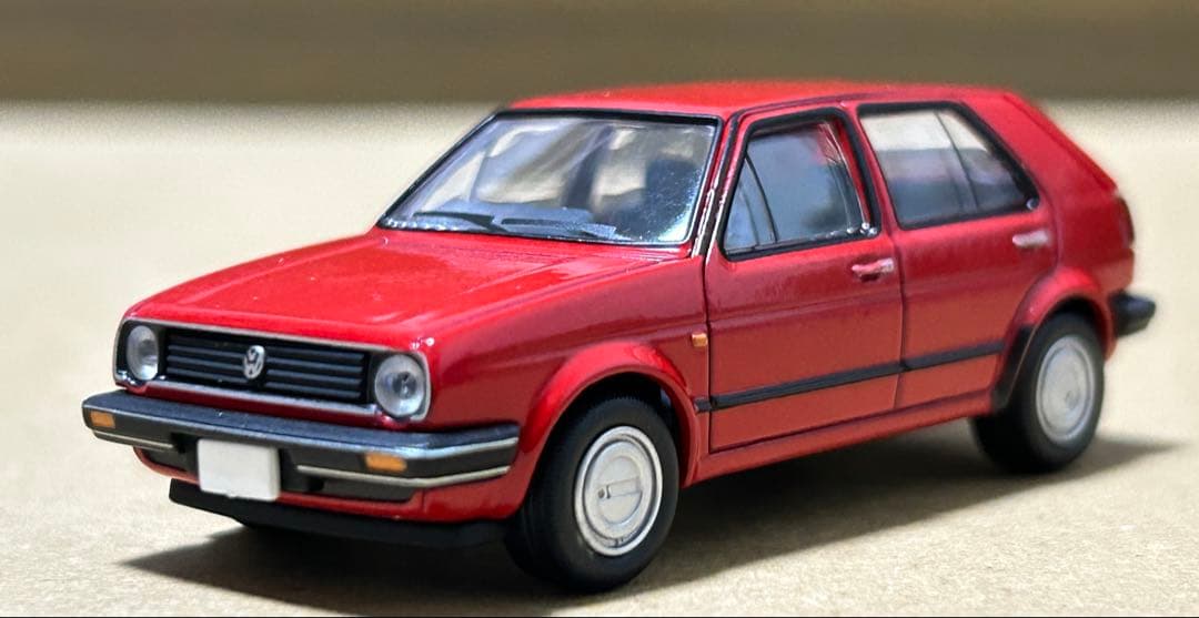 トミカリミテッドヴィンテージネオ フォルクスワーゲン ゴルフⅡ レッド