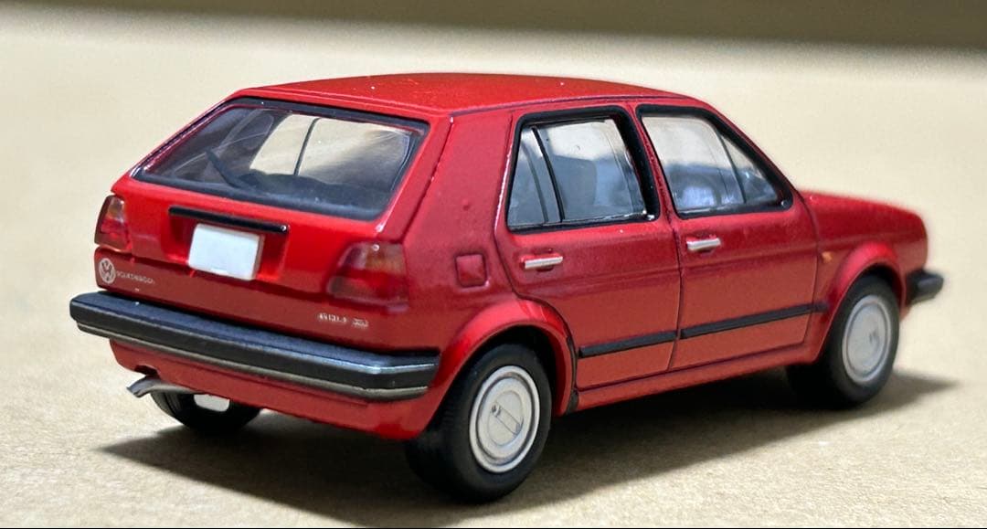 トミカリミテッドヴィンテージネオ フォルクスワーゲン ゴルフⅡ レッド