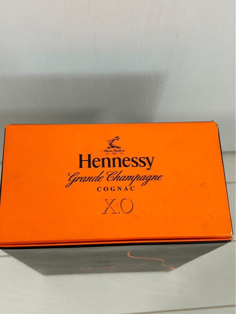 Hennessy グランドシャンパーニュ XO 700ml