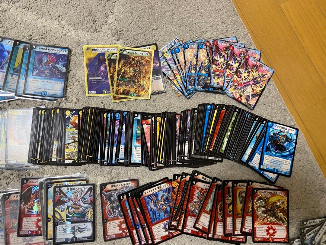 デュエルマスターズ トレーディングカード まとめ売り 大量 + スリーブ おまけ