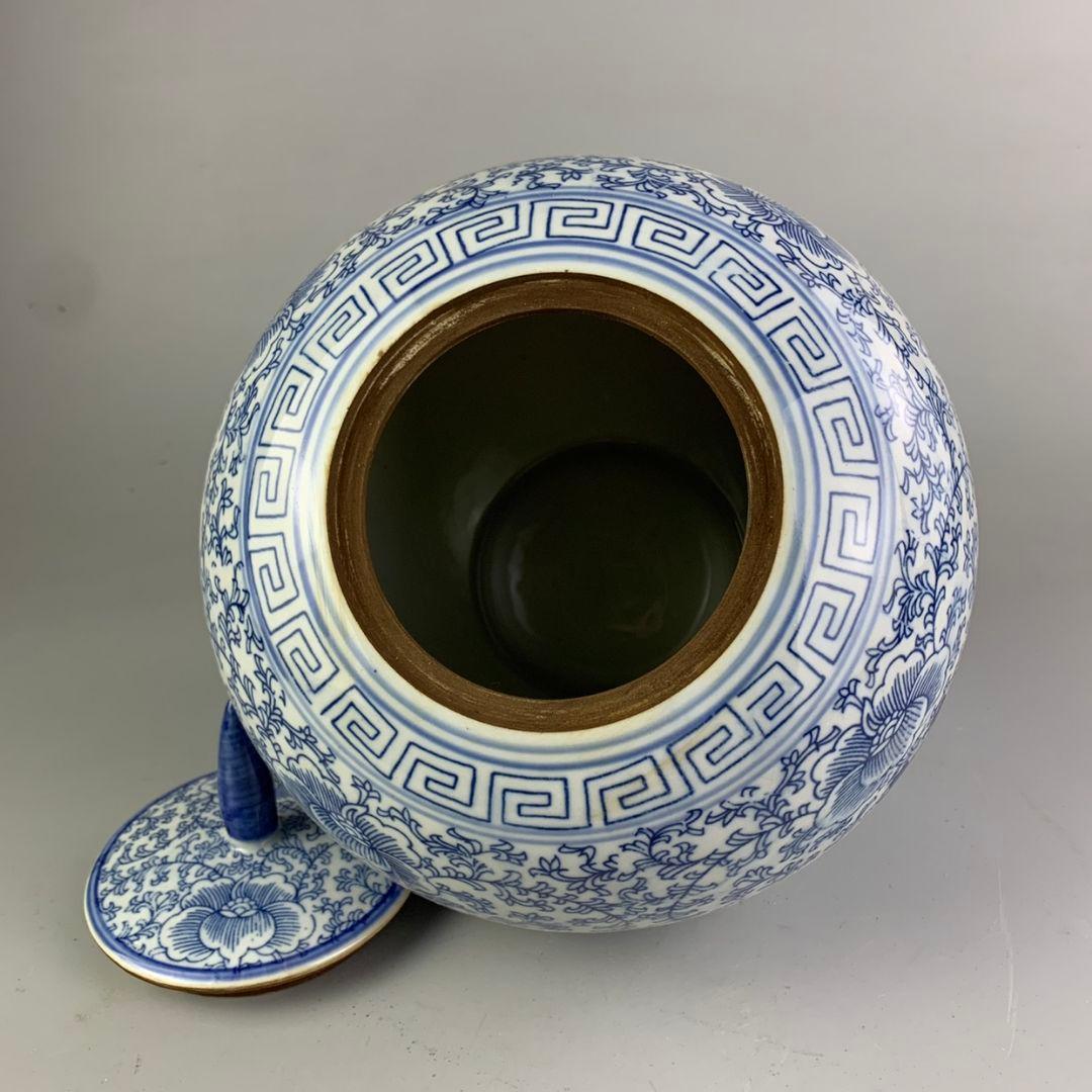 景徳鎮 陶磁器 青花喜字スイカ缶 茶缶茶道具 装飾品 現代工芸品 置物