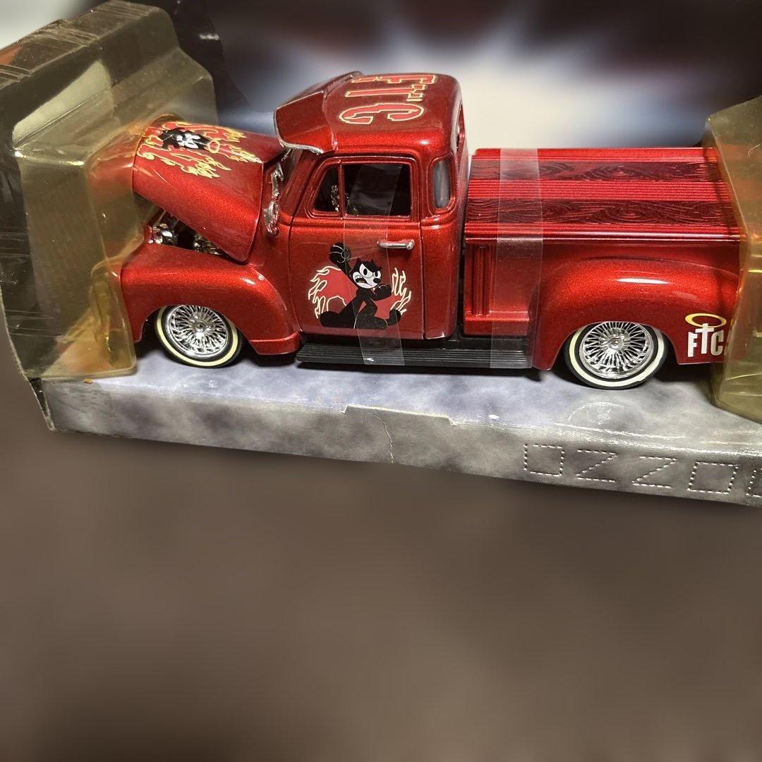 Jadatoys CHEVROLET Pick Up ローライダー