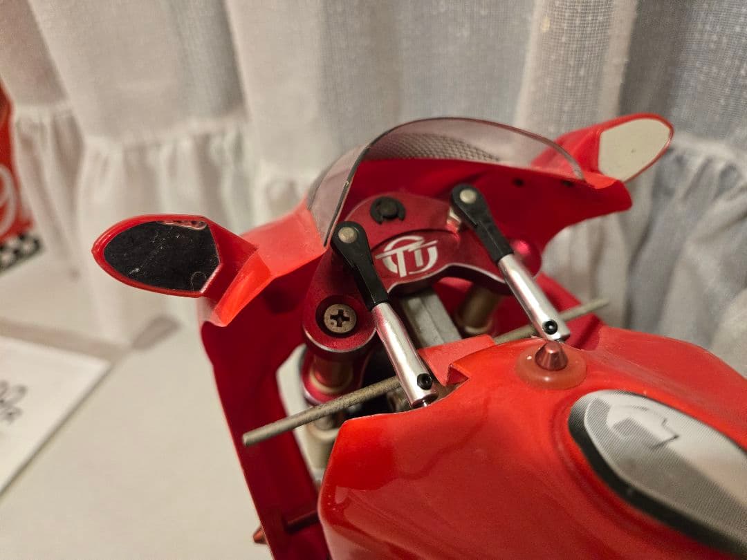 サンダータイガー Ducati 999R ラジコンバイク 1/5 電動オートバイ