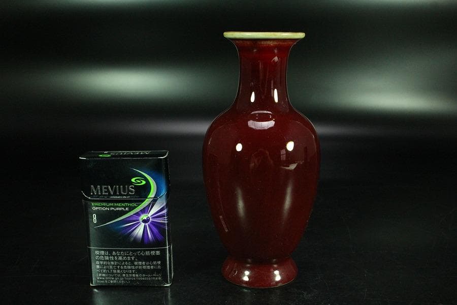 中国美術 赤い 花瓶 高16.5cm(K-YC475)