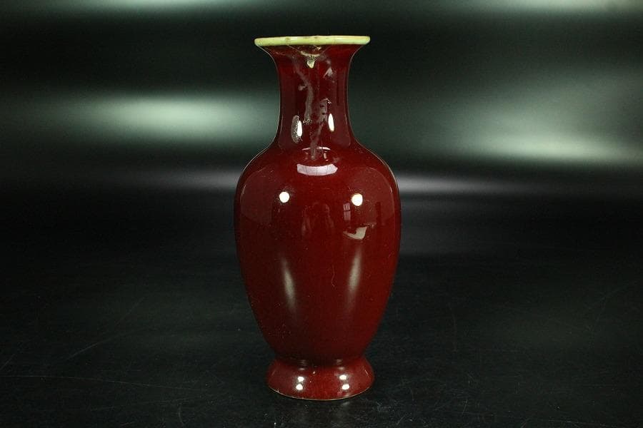 中国美術 赤い 花瓶 高16.5cm(K-YC475)