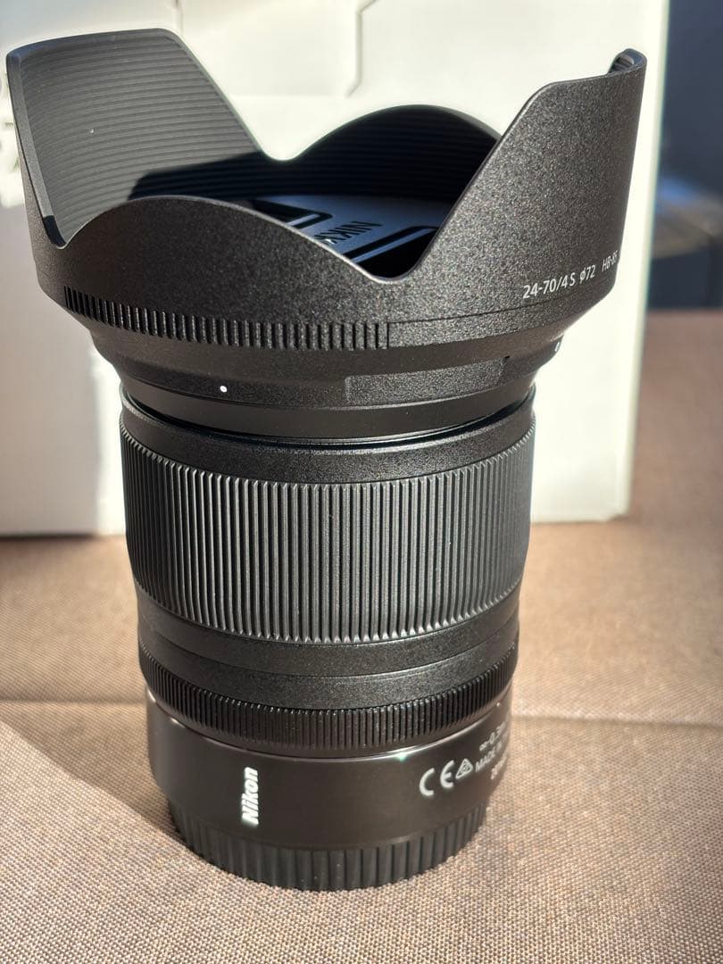 Nikon 24-70mm f/4 S ズームレンズ