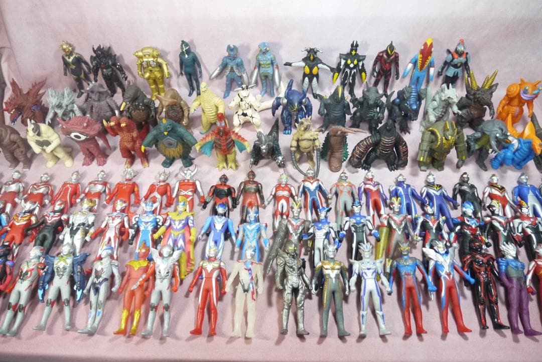 ウルトラヒーローシリーズ500　ウルトラ怪獣シリーズ500　ソフビ　101体