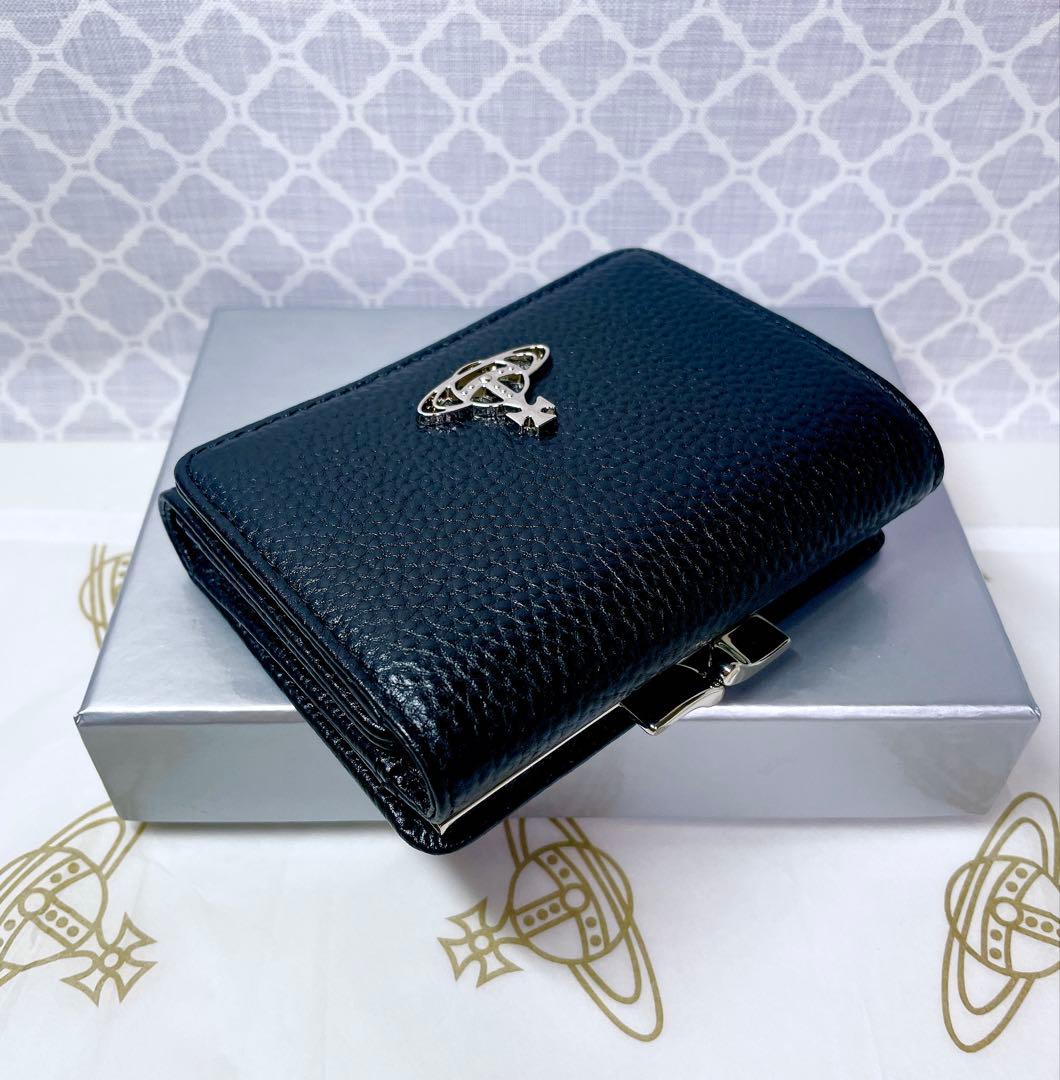 【最新✨️ショッパー付】新品 ヴィヴィアン・ウエストウッド　三折り財布 黒