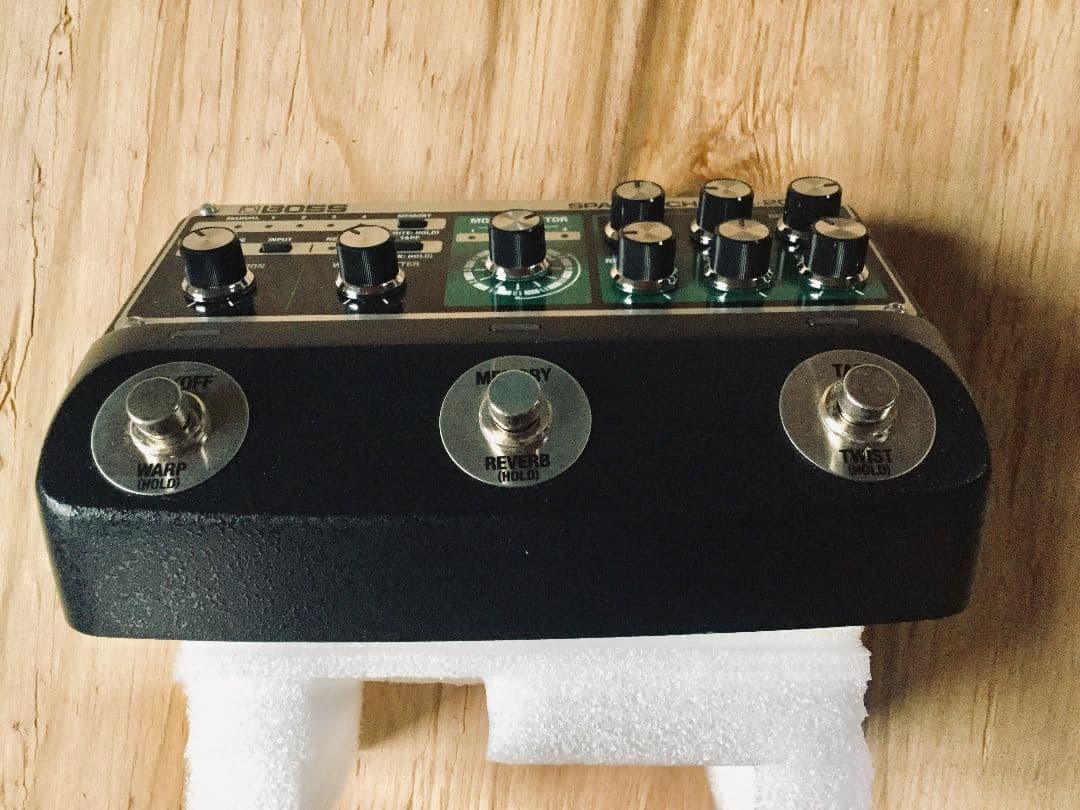 BOSS SPACE ECHO RE-202 ギターエフェクター