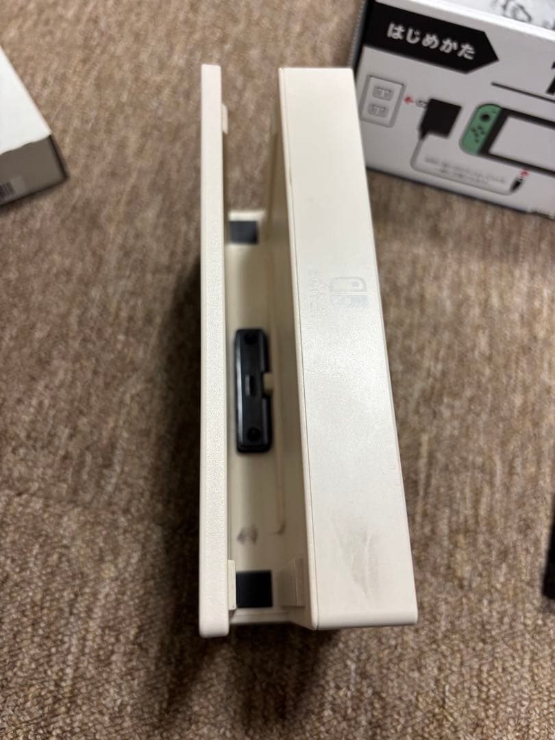 d*2様 Nintendo Switch 本体＋SDカード