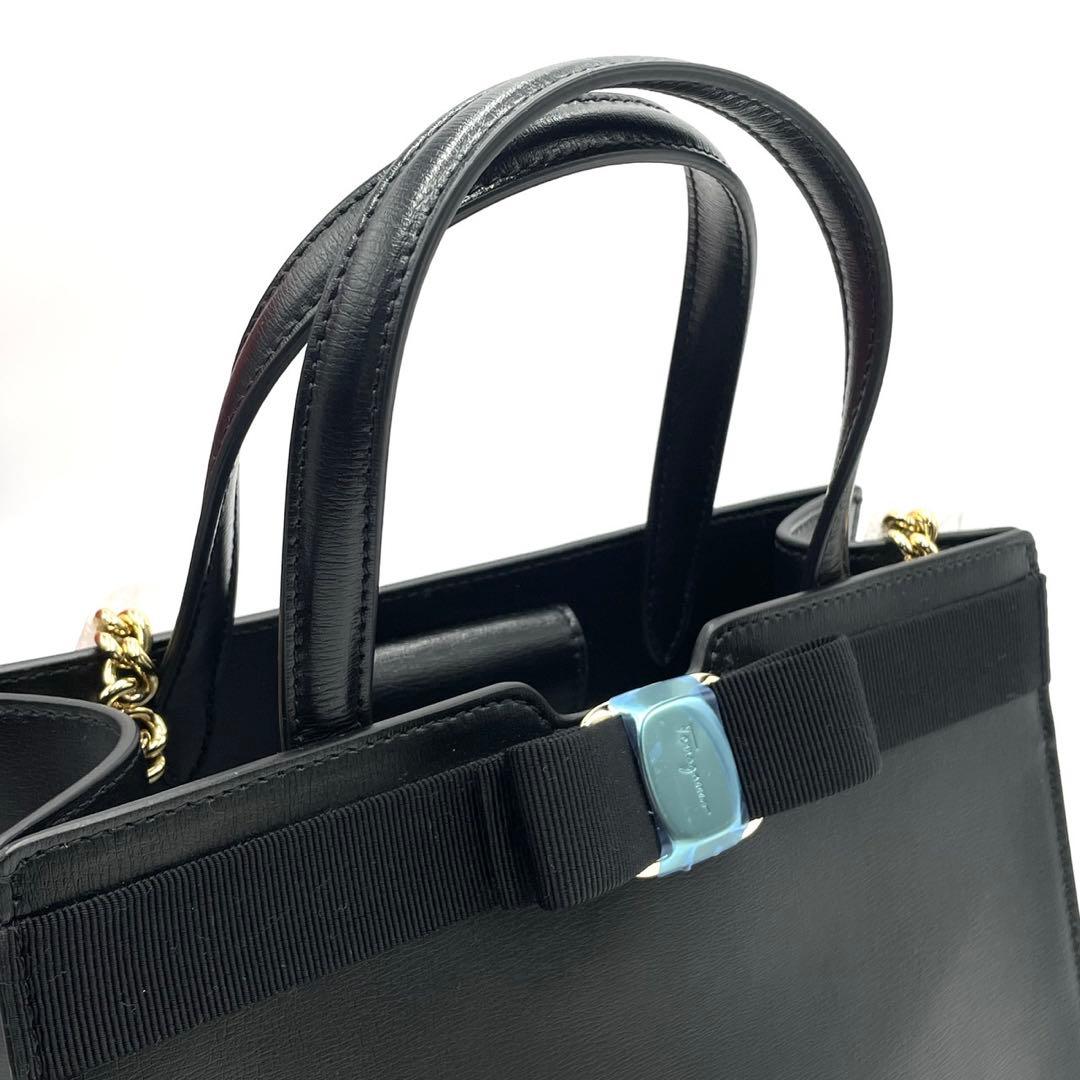 未使用品/現行モデル● フェラガモ 2way ハンドバッグ ヴァラリボン レザー