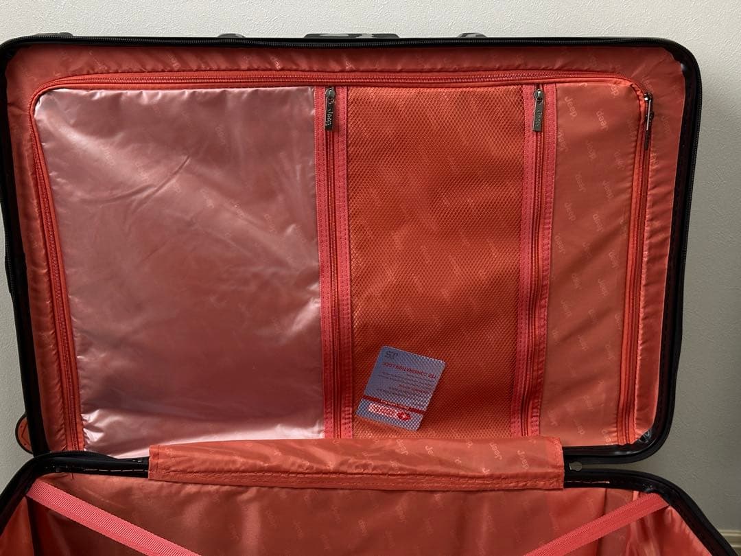 Jeep 正規限定モデル・ブラック×オレンジ スーツケース