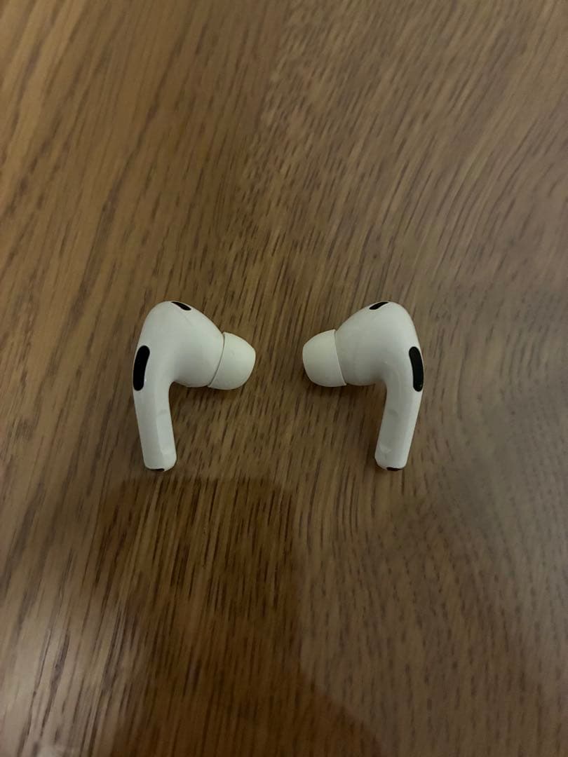 AirPods Pro (第2世代) 本体 Lightning 保護ケース付き