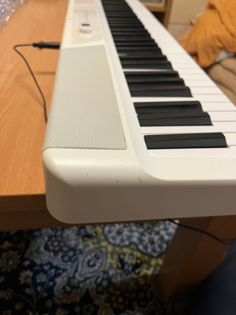 TERENCE V50 ホワイト 電子ピアノ　88鍵盤