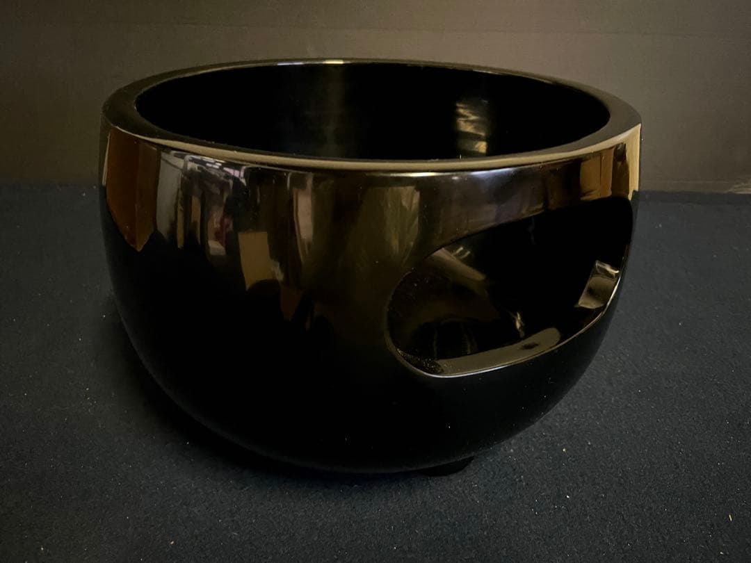 【美品】「母」 黒真塗 眉風炉 崇雲 土風炉 紙箱 茶道具 (1217F①)