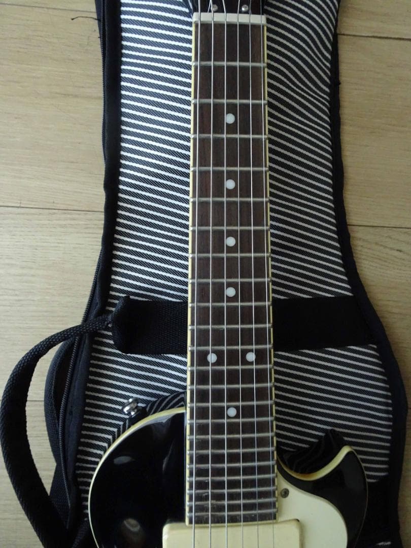 MONOGRAM　MGL-MINI BLK　ミニギター　レスポール型