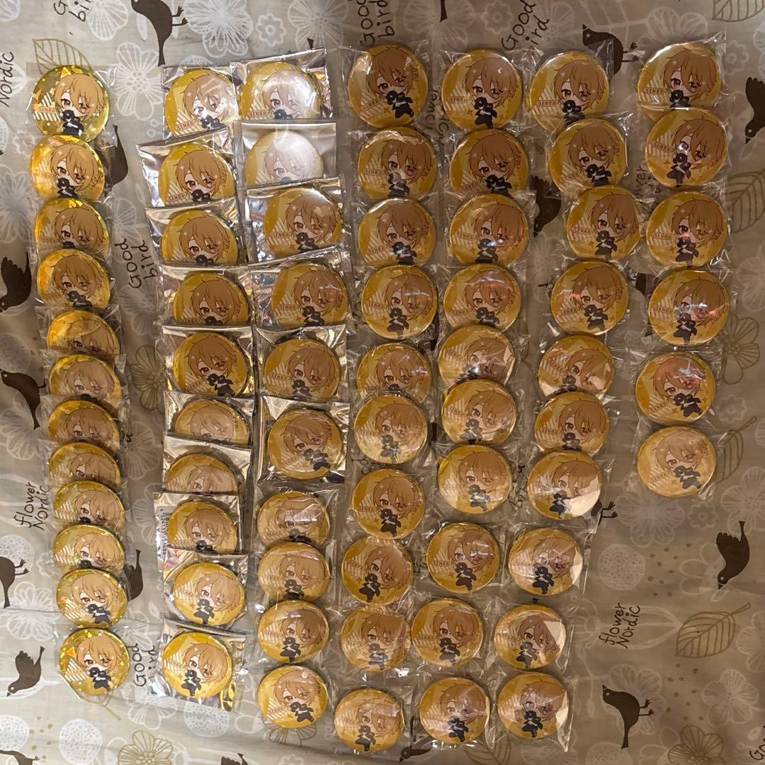 センラ GOSSIPデフォ パパラッチ 缶バ