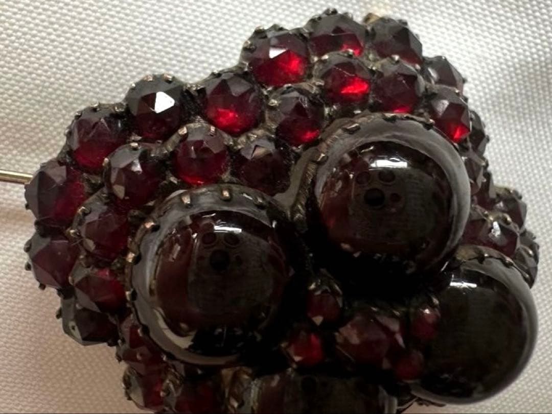 アンティーク　ガーネットブローチ