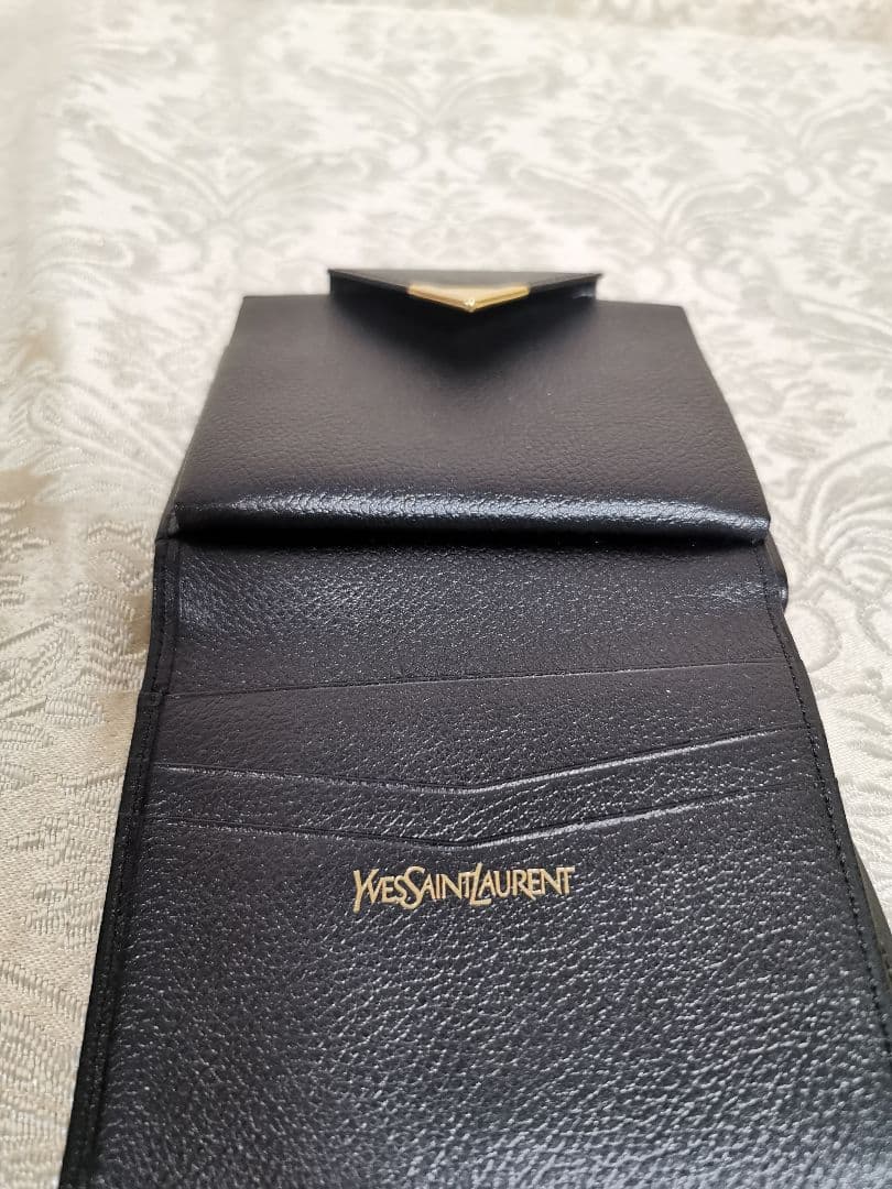 未使用　イブサンローラン ガマ口 二つ折り財布