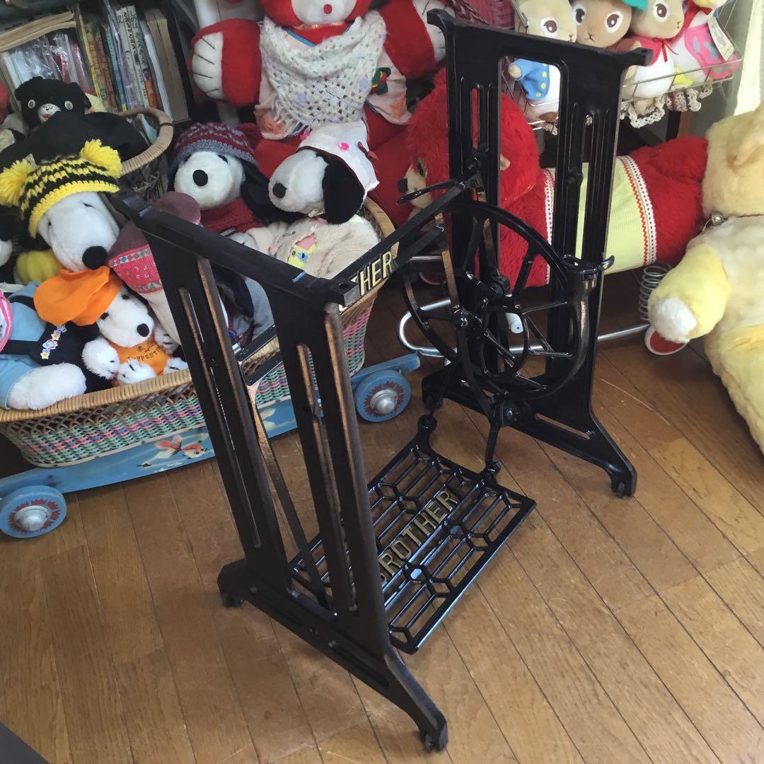 BOTHER足踏みミシンの鉄脚　アイアン　テーブルに！