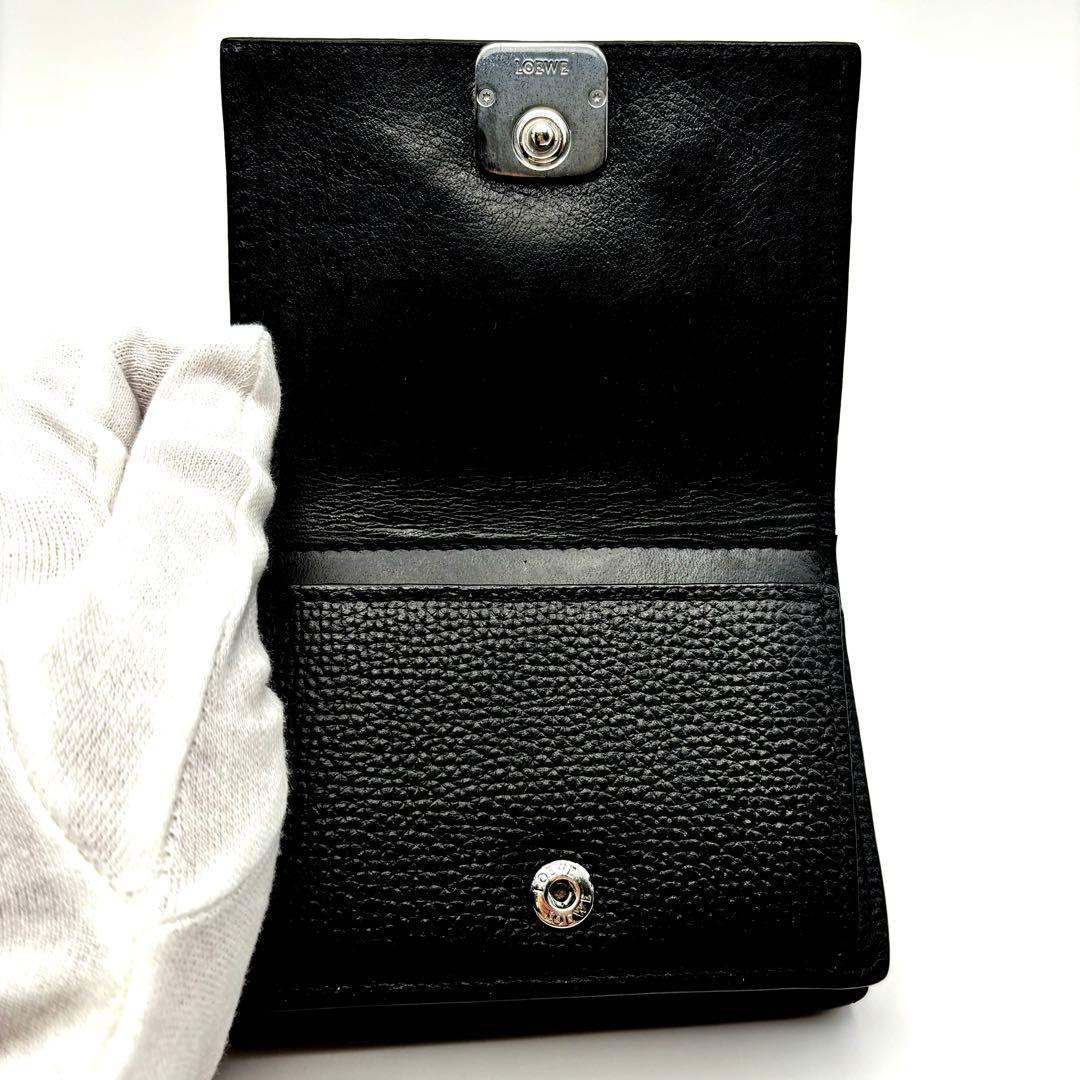 LOEWE 黒 レザー 三つ折り財布