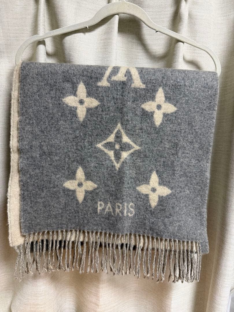 み*ん様 LOUIS VUITTON リバーシブルマフラー グレー アイボリー