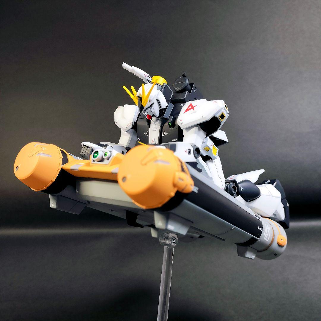 【塗装済み完成品】 νガンダム（EG）＋ブースターベッド（ガンダムベース限定）