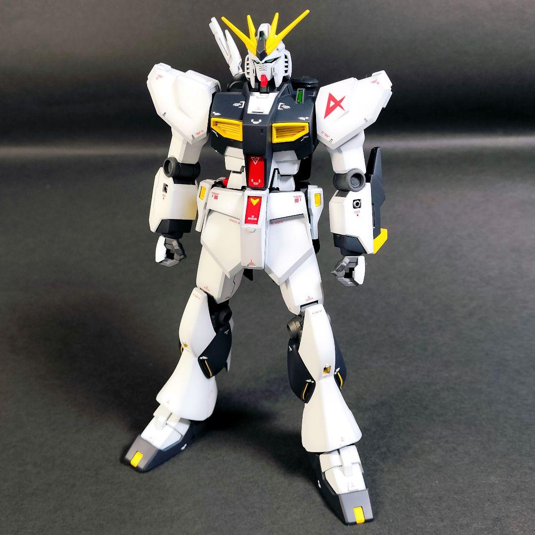 【塗装済み完成品】 νガンダム（EG）＋ブースターベッド（ガンダムベース限定）
