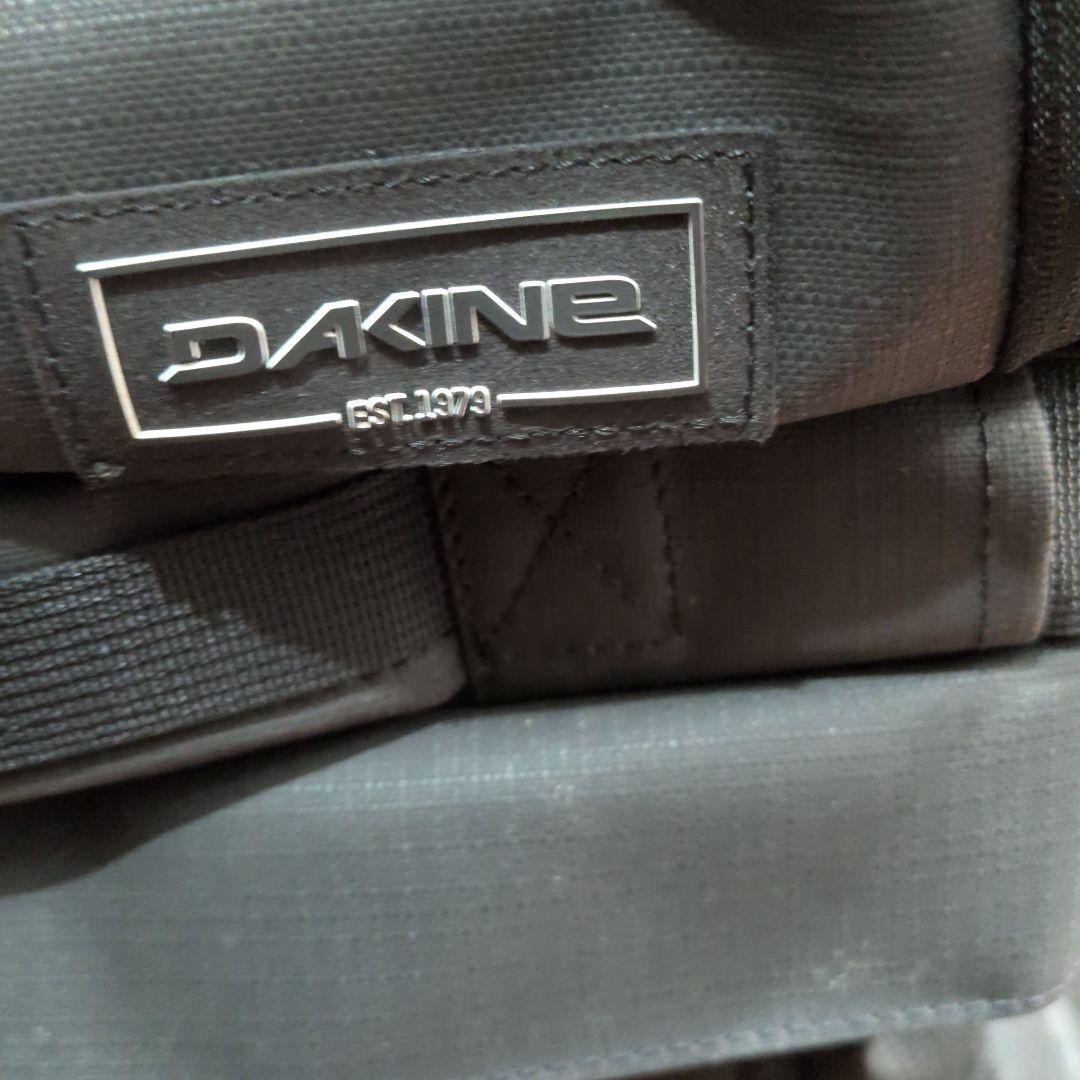 DAKINE ブラック キャリーカート 大容量