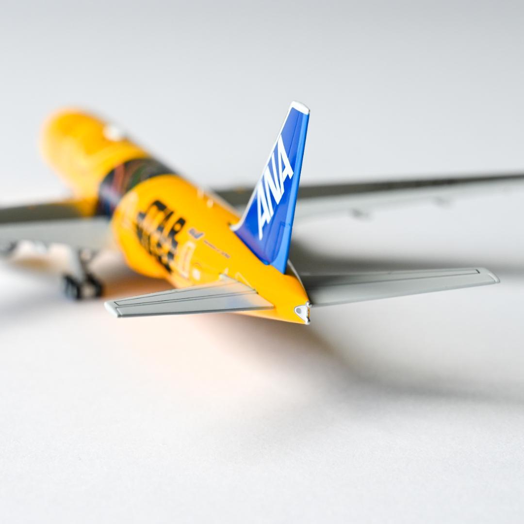 ANA B777-200ER C-3PO 特別塗装 1/400
