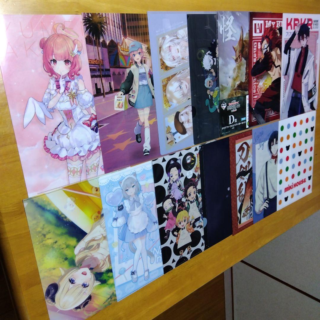 アニメ ノンジャンル 美少女系など　Ａ−４クリアファイル まとめ売り大量２５０枚