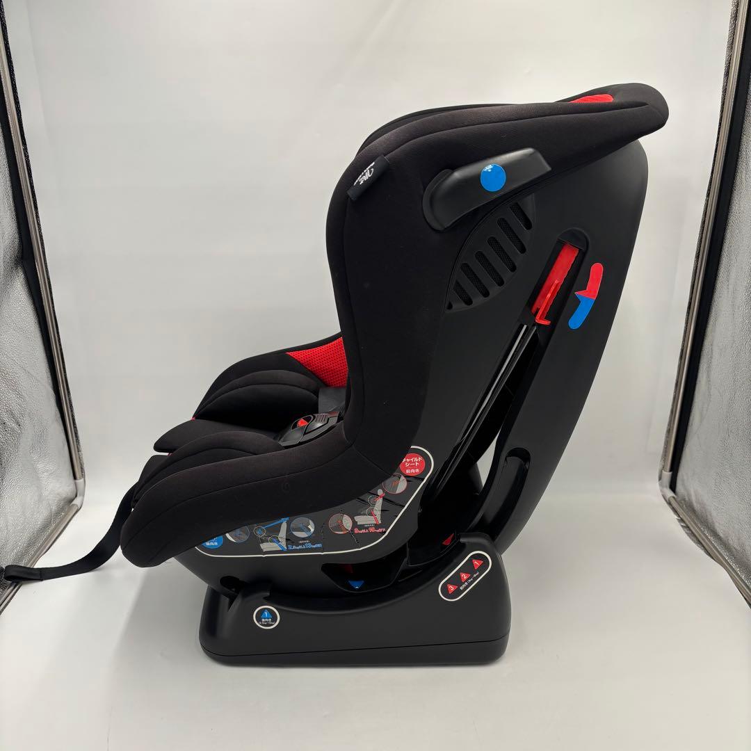 極美品　西松屋 チャイルドシート マムズキャリー・レジェ コンパクト 軽量設計