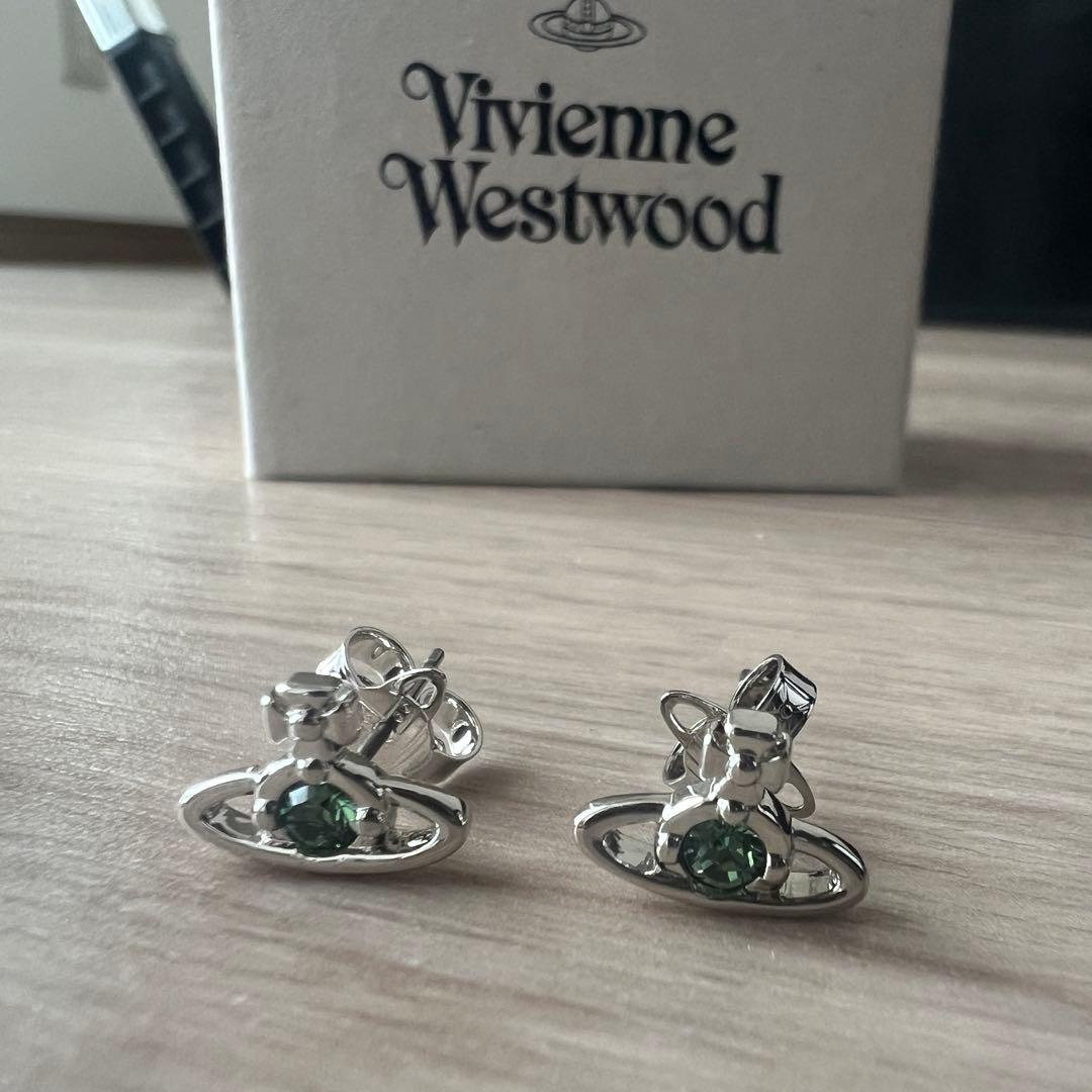 Vivienne Westwood オーブピアス シルバー