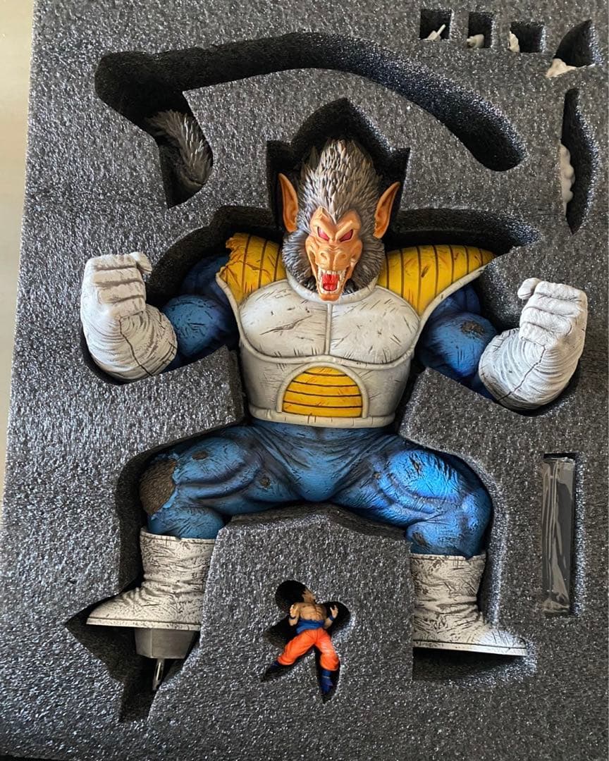 ドラゴンボール 大猿ベジータ 孫悟空 フィギュア ガレージキット