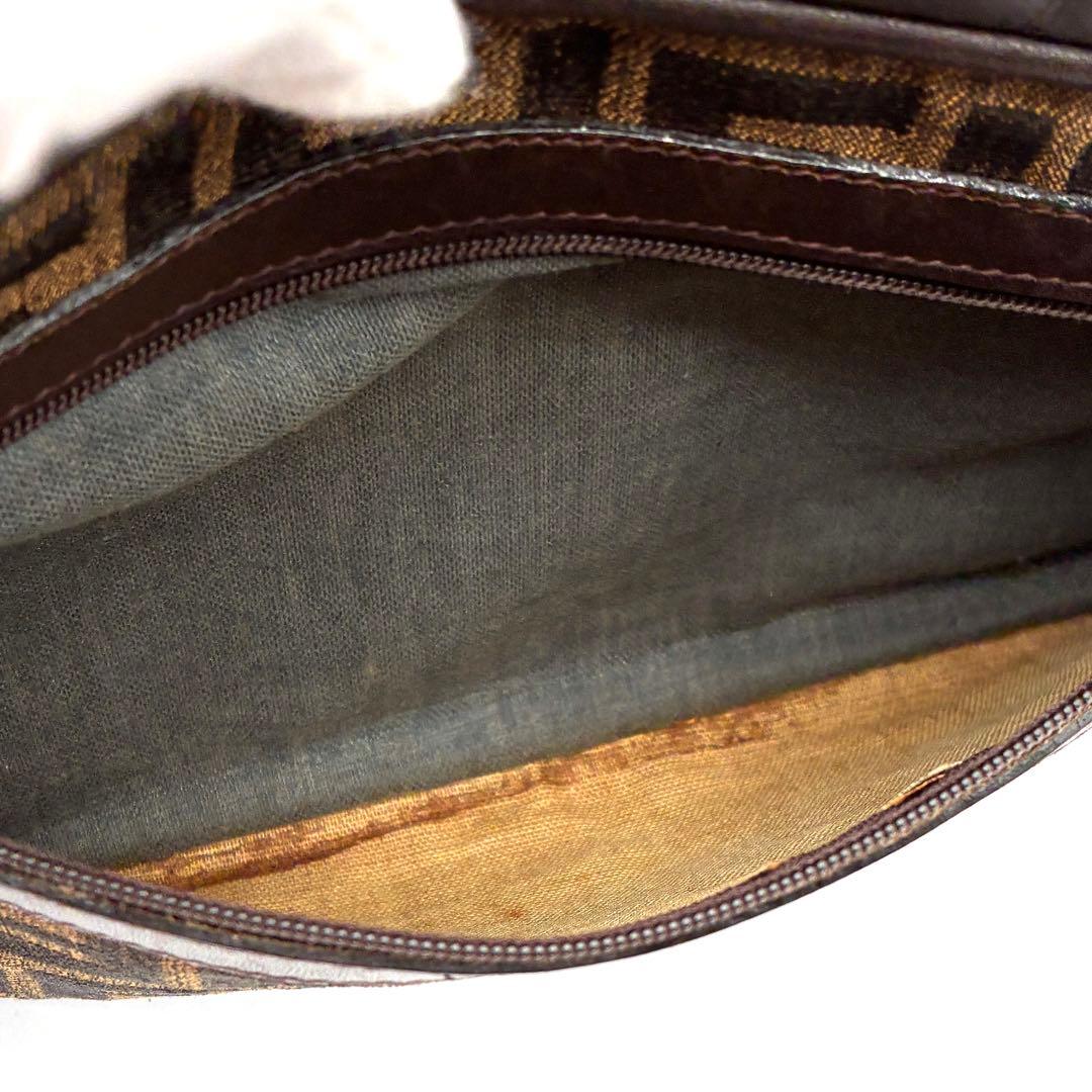 廃盤・正規品 フェンディ ショルダーバッグ ズッカ柄 FF ユニセックス 茶