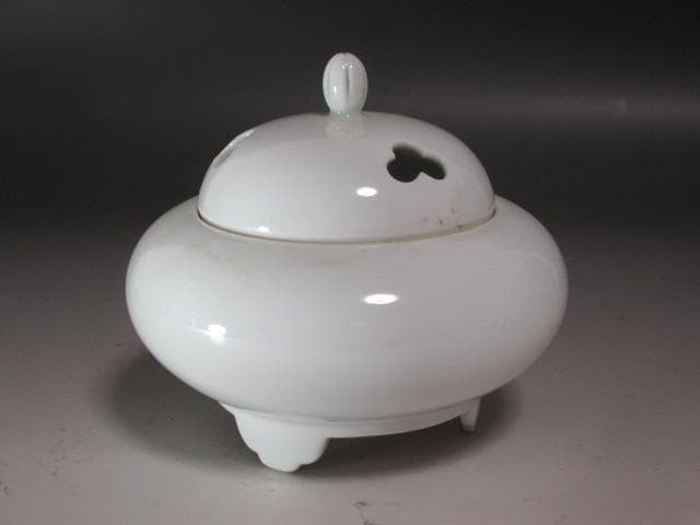 ★　井上萬二　白磁香炉　雰囲気ある一品★x382