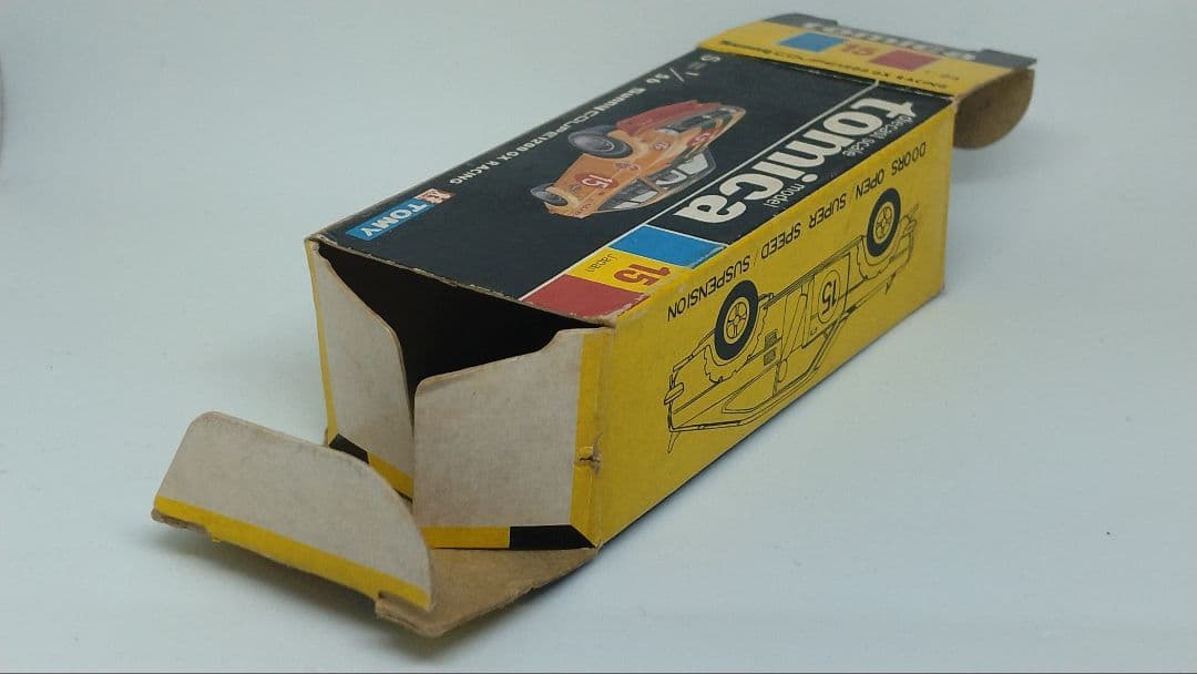 トミカ15 日産 サニークーペ 1200GX レーシング 小田急特注 白シート