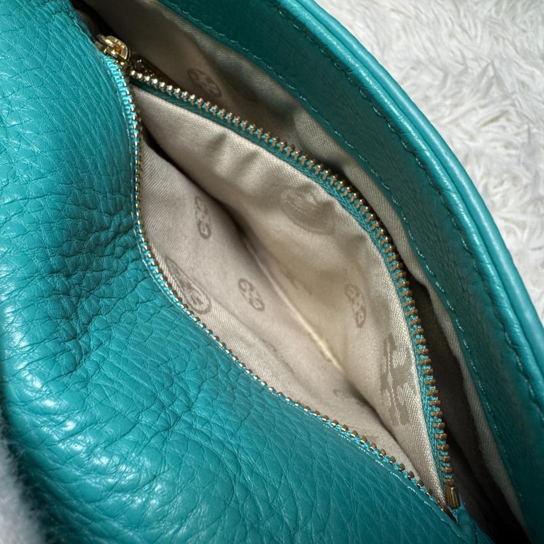 美品⭐︎トリーバーチ ショルダーバッグ　パーティ　チェーン　保存袋付き　ターコイズ