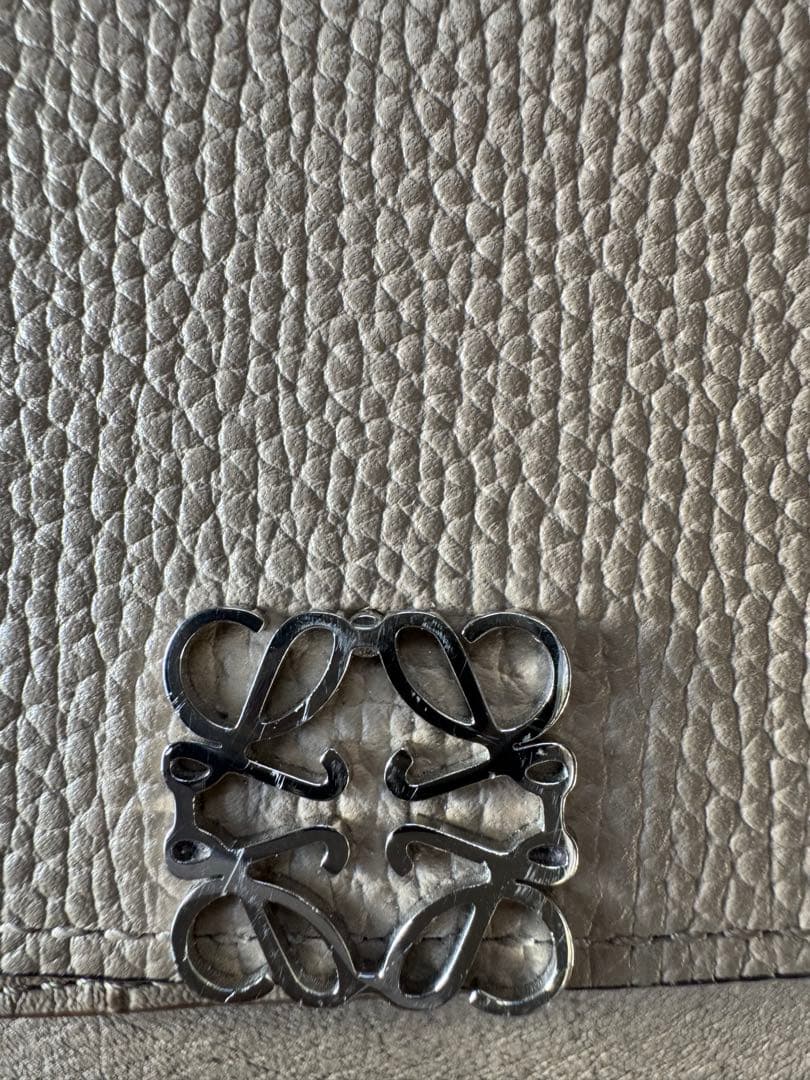 週末セール☆美品☆LOEWEロエベ☆アナグラム三つ折り財布