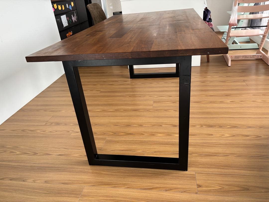 ブラウン 木製 ダイニングテーブル