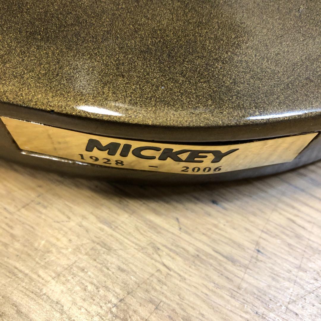 ミッキーマウス ブロンズ像 限定版 570/1000