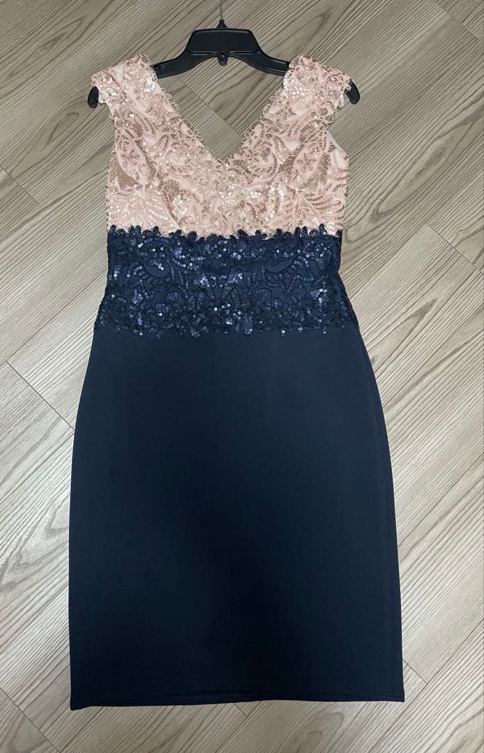 タダシショージ　スパンコールワンピース