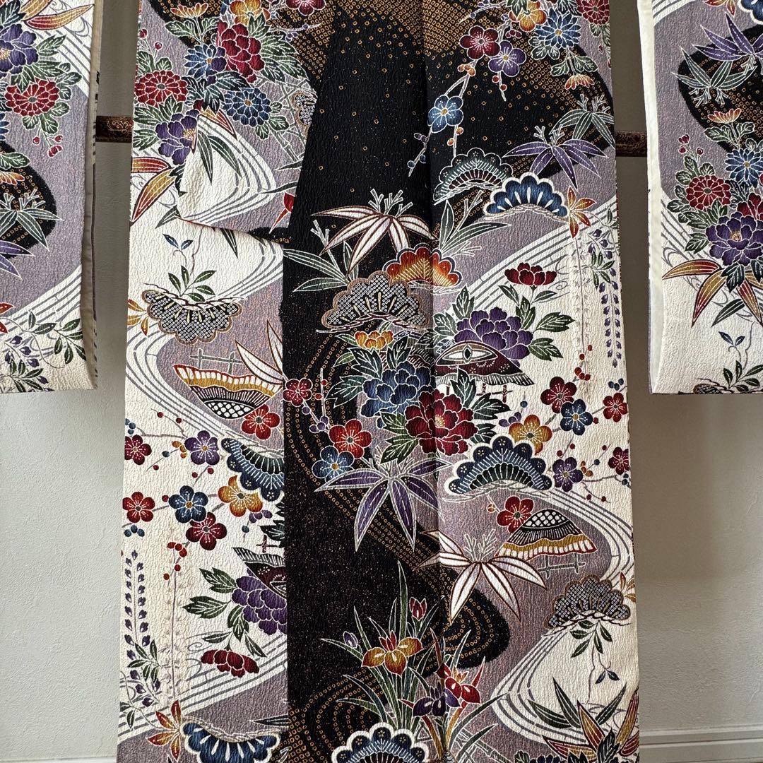 超美品　袷　広襟　振袖　現代　振袖　成人式　着物　166　現代　ふくれ織　黒　白