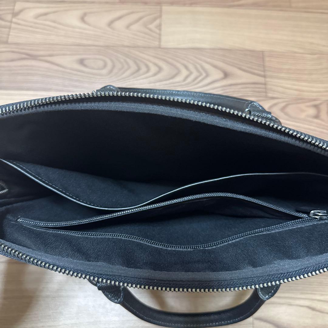 シオン　COACH サリバン　ブラック　コンパクト