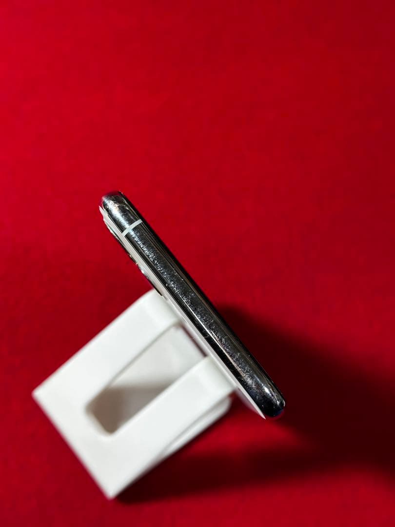 【2912】iPhone 11PROMAXシルバー 64GB simフリー