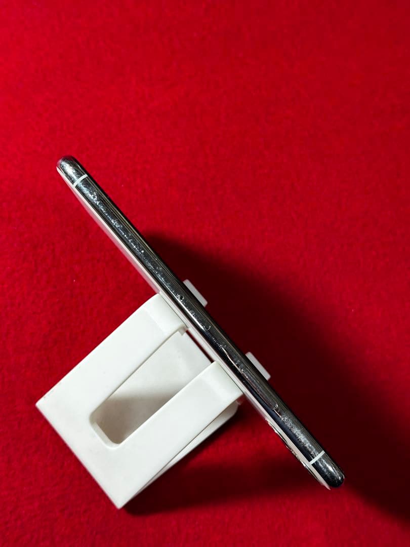 【2912】iPhone 11PROMAXシルバー 64GB simフリー