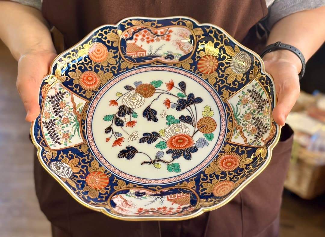 再値下げ　新品　有田焼　琳派古伊万里様式　盛皿　木箱入　直径31cm　其泉窯