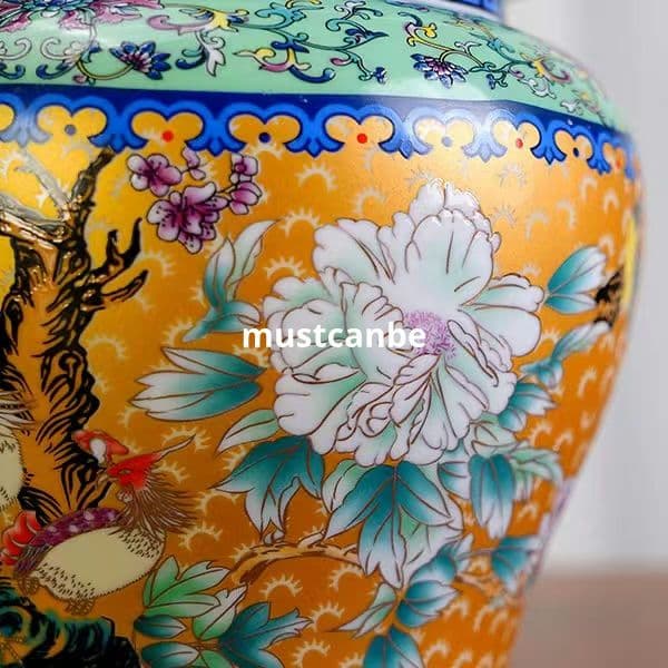 琺瑯彩富貴花鳥将軍壺 茶壺 防潮物壺景徳鎮 陶磁器 装飾品 工芸品 置物