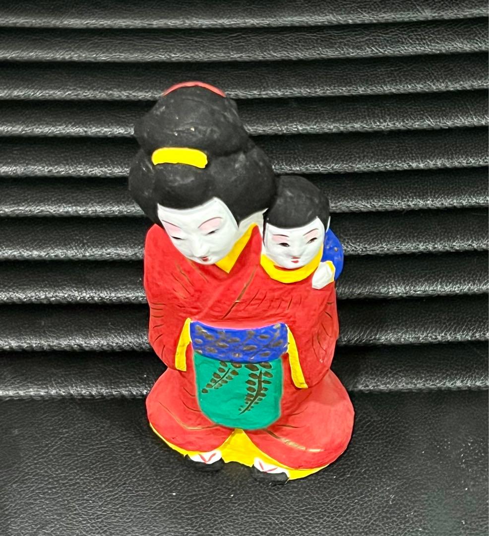 子背負い親子　三河旭土人形　高山八郎作　郷土玩具