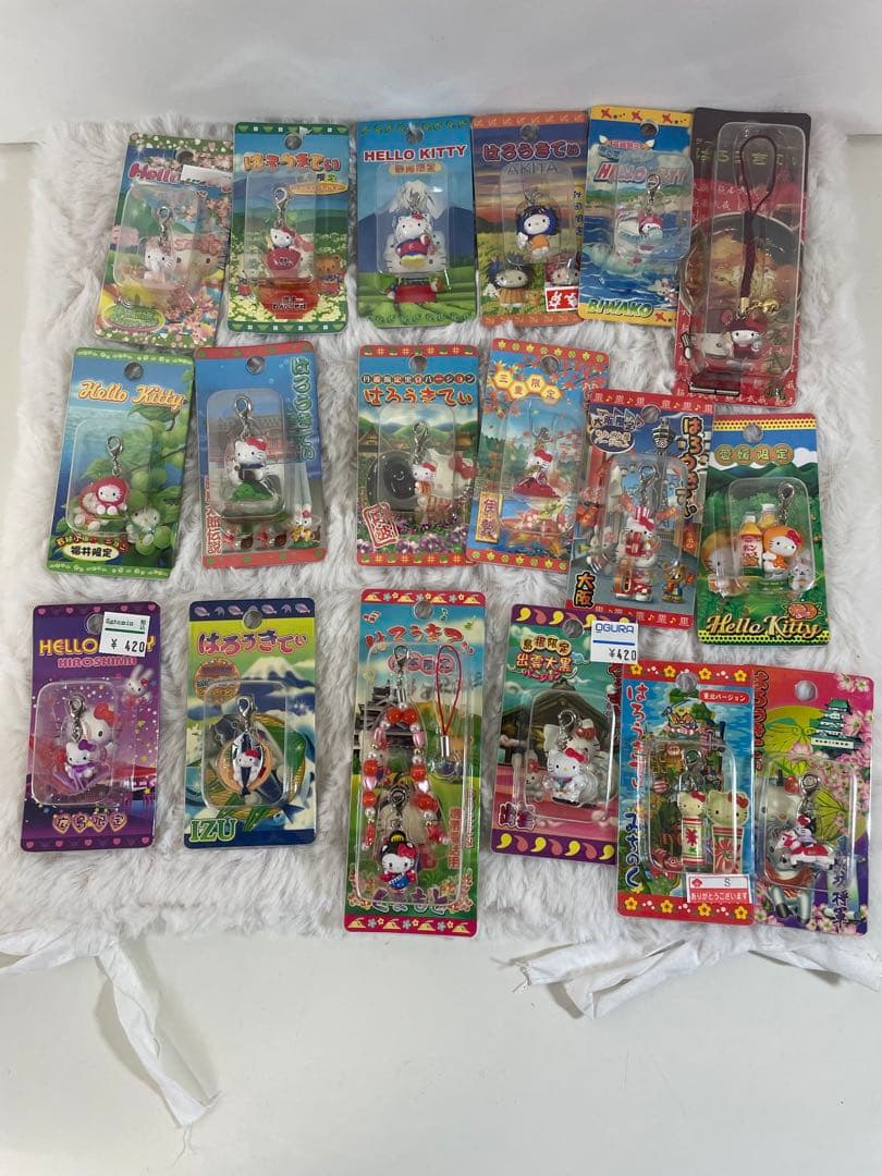 ご当地ハローキティ 根付け　大量まとめ売り　ストラップ チャーム114
